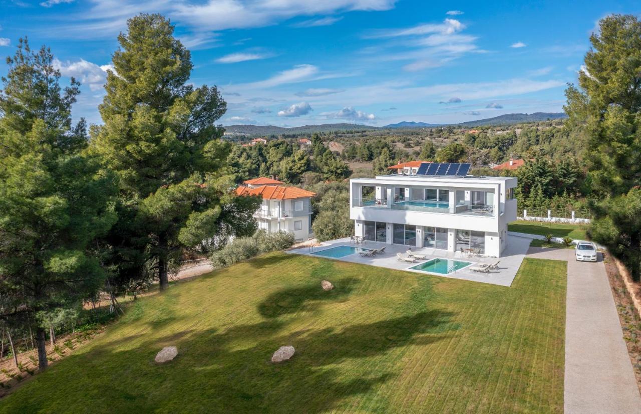 Nikiti Botanic Pool Suites מראה חיצוני תמונה