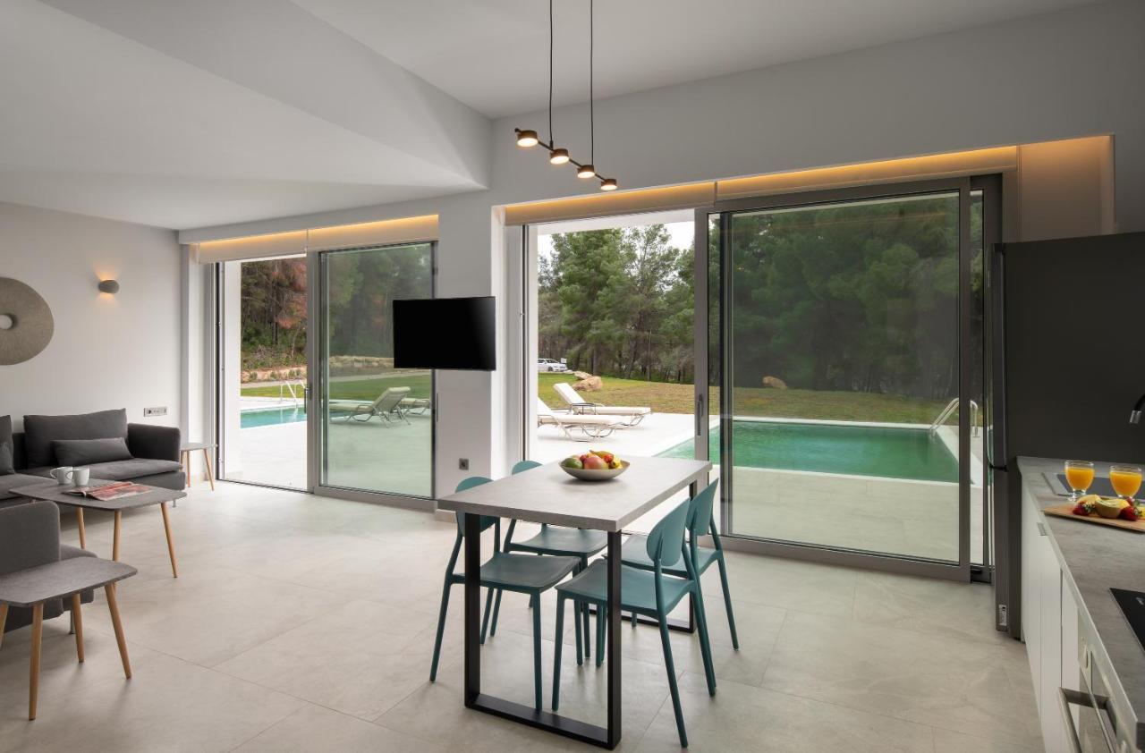 Nikiti Botanic Pool Suites מראה חיצוני תמונה
