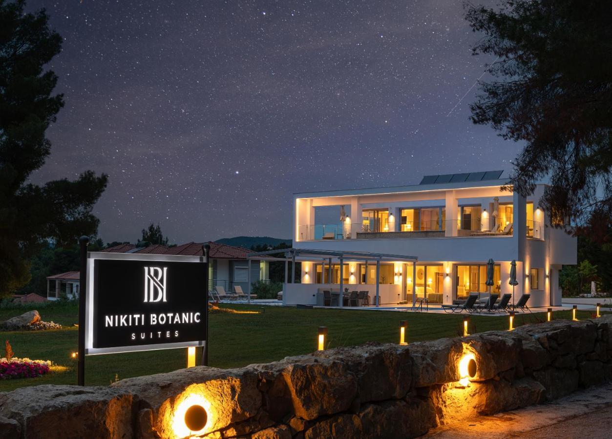 Nikiti Botanic Pool Suites מראה חיצוני תמונה