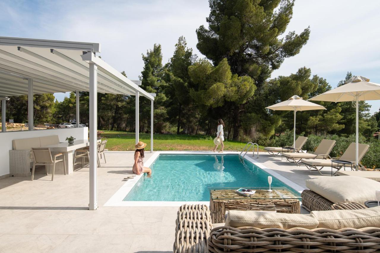 Nikiti Botanic Pool Suites מראה חיצוני תמונה