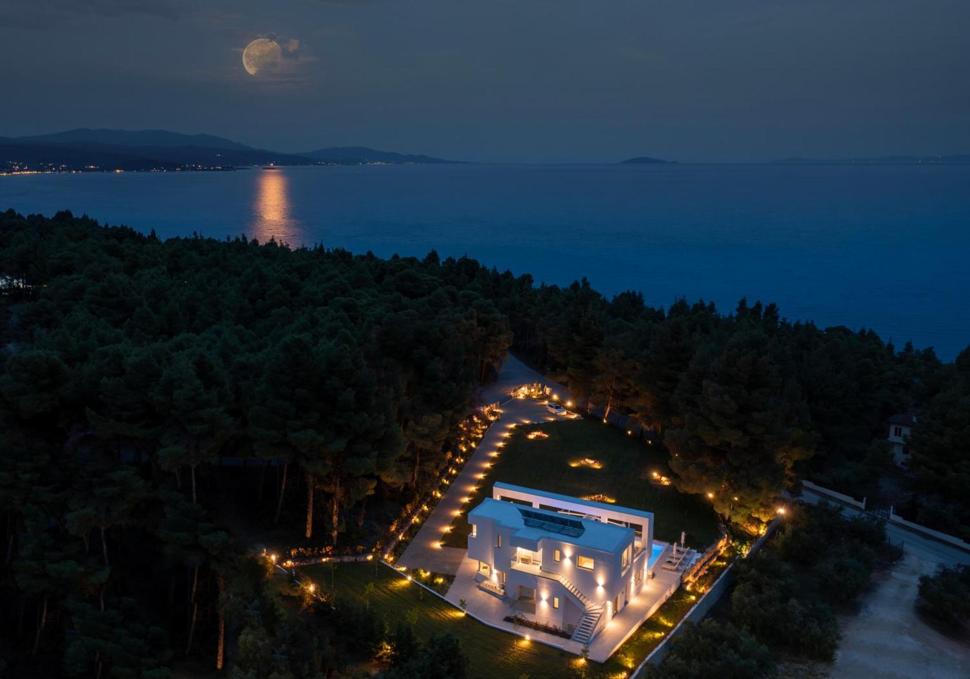 Nikiti Botanic Pool Suites מראה חיצוני תמונה